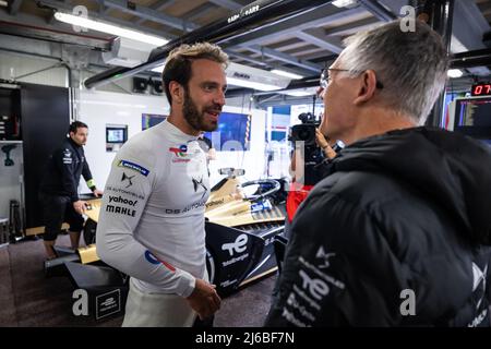 VERGNE Jean-Eric (fra), DS Techeetah, DS e-Tense FE21, ritratto TAVARES Carlos, CEO del gruppo Stellantis, Ritratto durante l'ePrix di Monaco 2022, 4th appuntamento del Campionato del mondo di Formula e ABB FIA 2021-22, sul circuito di Monaco dal 29 al 30 aprile, a Monaco - Photo Germain Hazard/DPPI Foto Stock