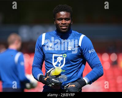 Brice Samba (30 foresta ) in fase di riscaldamento durante la partita EFL Champioinship tra Nottingham Forest e Swansea City presso City Ground a Nottingham , Inghilterra Paul Bonser/SPP Foto Stock