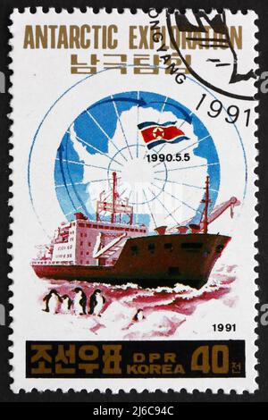 COREA DEL NORD - CIRCA 1991: Un timbro stampato nella Corea del Nord mostra Research Ship, Antartico esplorazione, circa 1991 Foto Stock