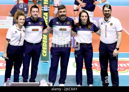 PalaMazzola, Taranto, 30 aprile 2022, Partita arbitri. Durante Gioca Off 5th posto - Gioiella Prisma Taranto vs Allianz Milano - Pallavolo Serie Italiana A Campionato Men Superleague Foto Stock