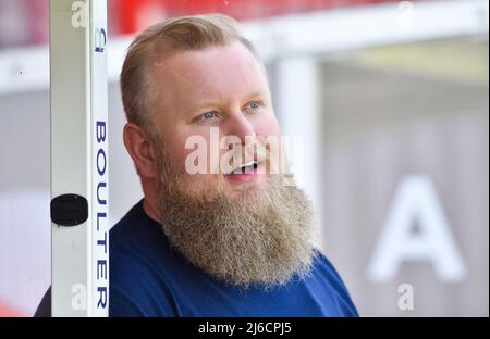 Preston Johnson uno dei nuovi co-proprietari di Crawley Town e WAGMI United co-fondatore alla Sky Bet League due partite tra Crawley Town e Leyton Orient al People's Pension Stadium , Crawley , Regno Unito - 30th Aprile 2022 solo per uso editoriale. Nessun merchandising. Per le immagini Football si applicano restrizioni fa e Premier League inc. Nessun utilizzo di Internet/cellulare senza licenza FAPL - per i dettagli contattare Football Dataco Foto Stock