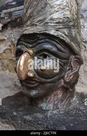 Statua di Pulcinella nel Vico del Fico Purgatorio di Napoli Foto Stock