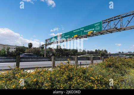 Prendi la superstrada Ventura per l'Interstate 5 vicino al Griffith Park a Los Angeles, California. Foto Stock