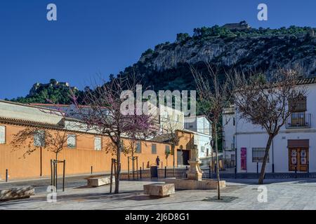 Vista Panorámica del castillo de la calle Trinquete del pueblo de Xativa, Jativa, provincia di Valencia, Comunidad Valenciana, España, Europa Foto Stock