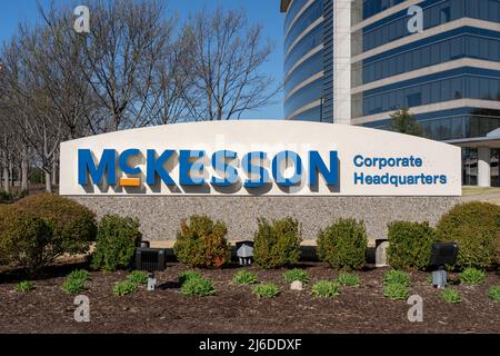 Irving, TX, USA - 20 marzo 2022: Sede centrale di McKesson a Irving, TX, USA. Foto Stock