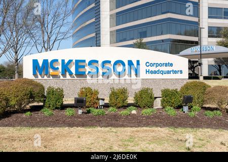 Irving, TX, USA - 20 marzo 2022: Sede centrale di McKesson a Irving, TX, USA. Foto Stock