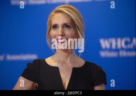 Il giornalista Dana Bash arriva alla cena 2022 della White House Correspondenti' Association al Washington Hilton di Washington, DC sabato 30 aprile 2022. La cena torna quest'anno per la prima volta dal 2019. Foto di Bonnie Cash/UPI.... . Foto Stock