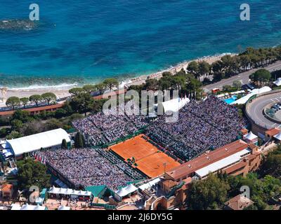 Monte-Carlo Rolex Masters nel 2022. Finale con Stefanos Tsitsipas (vinto) vs Alejandro Davidovich Fokina. Roquebrune-Cap-Martin, Costa Azzurra, Francia. Foto Stock