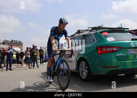 Oviedo, SPAGNA: Ivan Garcia Cortina (Movistar Team) al via durante la tappa 1st della Vuelta a Asturias 2022 a Oviedo, Asturias il 29 aprile 2022. (Foto di Alberto Brevers / Pacific Press) Foto Stock