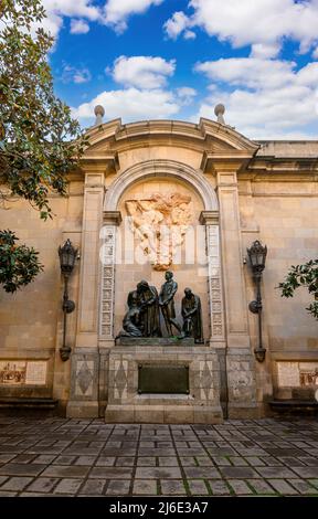 Alleviare de Alabastro ANGEL nel quartiere gotico di Barcellona, Spagna Foto Stock