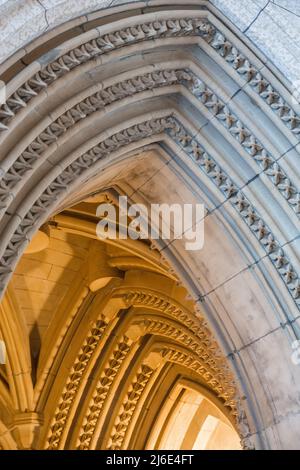 Ottawa, Canada - 20 gennaio 2015: L'interno della Hall of Honor, Ottawa, Canada. Le Case Canadesi del Parlamento risalgono al 1867 e sono in modalità Foto Stock