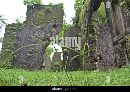 rovina medievale, forte vasai, maharashtra, india Foto Stock