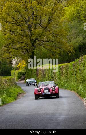 Auto classiche in primavera Wye Run attraverso il Galles e la Wye Valley. Foto Stock