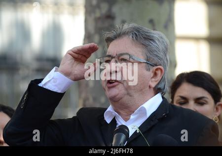 jean luc melenchon era atteso da diverse centinaia di persone per il suo discorso del 1st maggio presso la "Place de la république" di Parigi Foto Stock