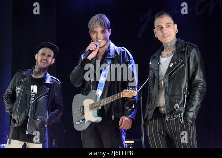 30 aprile 2022, Giffoni Valle piana, Italia: Antonio Fiordispino, Alex Fiordispino e Daniele Mona del Kolors a Verde Giffoni. (Credit Image: © Giovanni Lemba/Pacific Press via ZUMA Press Wire) Foto Stock