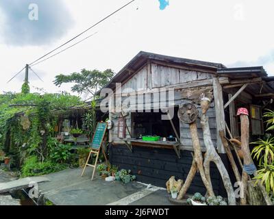 Hualien, Taiwan, AGO 15 2010 - Vista soleggiata di un ristorante locale al monte Jinzhen Foto Stock