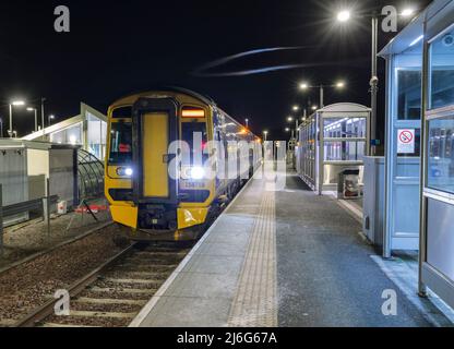 Scottrail classe 158 treno 158718 presso la stazione ferroviaria di Tweedbank alla fine della ferrovia confini Foto Stock