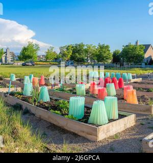 Square Public Garden nella parte anteriore delle residenze di Daybreak in South Jordan, Utah Foto Stock