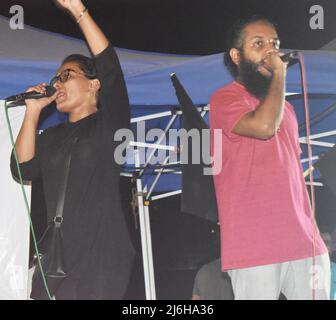 Colombo, Sri Lanka. 1st maggio 2022. In occasione di un Rally di protesta di maggio, gli studenti delle principali scuole di Colombo hanno chiesto le dimissioni immediate del Presidente, del primo Ministro e del Governo. La maggior parte delle persone coinvolte nella protesta erano anziani. Maggio Rallies ha portato migliaia di persone a Galle faccia verde, dove la protesta ha continuato per 23 giorni. Foto Stock