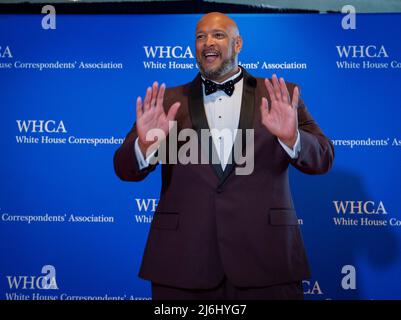 Harry Dunn arriva per la cena annuale 2022 della White House Corinterpelled Association presso il Washington Hilton Hotel sabato 30 aprile 2022. Questa è la prima volta dal 2019 che la WHCA ha tenuto la sua cena annuale a causa della pandemia COVID-19. Credito: Rod Lamkey / CNP Foto Stock