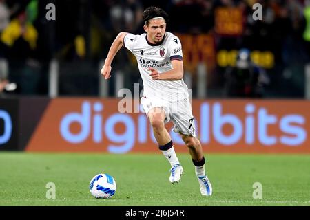 Denso Kasius del Bologna FC in azione durante la Serie Una partita di calcio tra IL Roma e il Bologna FC allo stadio Olimpico di Roma, maggio 1st 20 Foto Stock