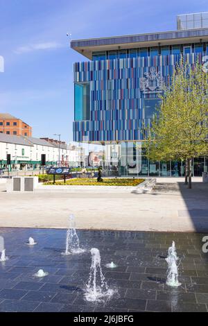 Uffici del Consiglio di Doncaster Sir Nigel Gresley Square quartiere civico e culturale Waterdale Doncaster South Yorkshire Inghilterra UK GB Europe Foto Stock