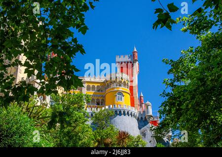 Pena il Palazzo Nazionale di Sintra, Palacio Nacional da Pena. Architettura portoghese sfondo Foto Stock