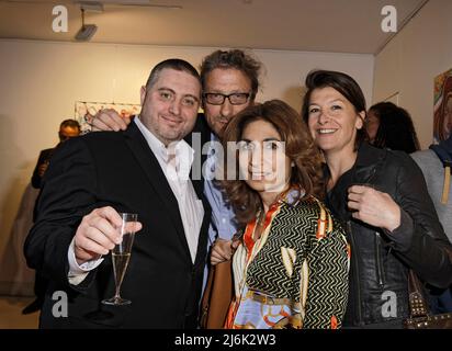 Parigi, Francia. 1st maggio 2022. Gli ospiti partecipano alla MOSTRA D'ARTE SAINT HONORE III preview alla Galerie Art & Design il 01 maggio 2022 a Parigi, Francia. Foto Stock