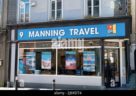 Kilkenny, Irlanda- 20 aprile 2022: Manning Travel Agent in Kilkenny Irlanda. Foto Stock