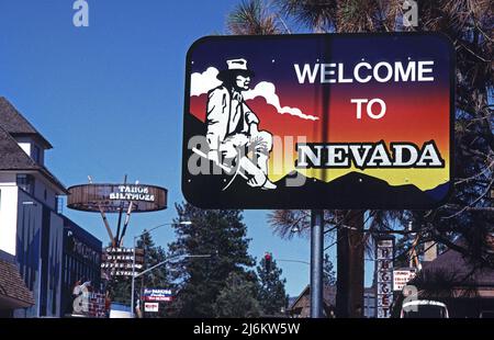 Cartello Nevada state line al confine con la California Foto Stock