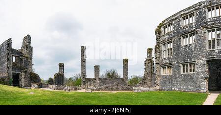 Panorama di Berry Pomeroy Castello, Totnes Devon, Inghilterra Foto Stock