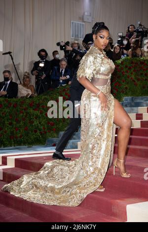 Megan Thee Stallion partecipa al Met Gala 2022 che celebra "in America: An Anthology of Fashion" al Metropolitan Museum of Art il 02 maggio 2022 a New York City, USA. Photo by DNphotography/ABACAPRESS.COM Foto Stock