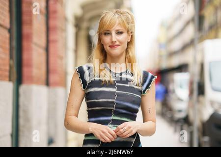 Madrid, Spagna - 03 maggio 2022, l'attrice Natalia de Molina si pone durante una sessione di ritratti a Madrid. Foto Stock