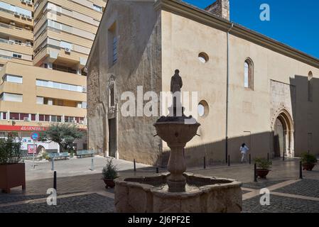 Chiesa di Sant Francesc, l'unico tempio sopravvissuto del complesso monastico primitivo dei Francescani in stile gotico a Xativa, Valencia, Spagna. Foto Stock