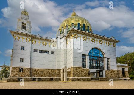 La Chiesa Steinhof, progettata e costruita tra il 1904 e il 1907 da otto Wagner, il più antico edificio viennese in stile Art Nouveau. Edificio della chiesa cattolica romana Foto Stock