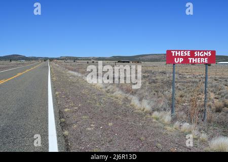 Leggendaria pubblicità Burma Shave sulla Route 66 Foto Stock