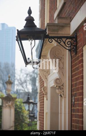 Luce ornamentale a 1 Crown Office Row Chambers, Temple, London, UK. Foto Stock