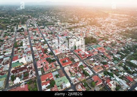 Paesaggio della città di Diriamba. Vista aerea sulla città dell'america centrale Foto Stock