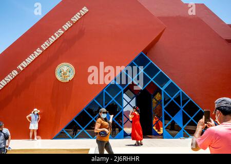 L'esterno del Museo Tumbas Reales De Sipan, Lambayeque, vicino Chiclayo, Perù. Foto Stock