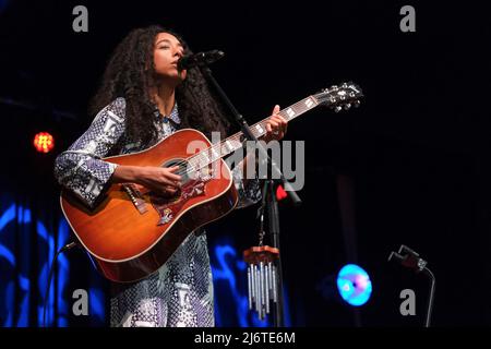 Corinne Bailey Rae si esibisce nella Jazz Arena al Cheltenham Jazz Festival. Aprile 29, 2022 Foto Stock