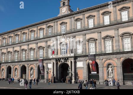 Il Palazzo Reale di Napoli Italia Foto Stock