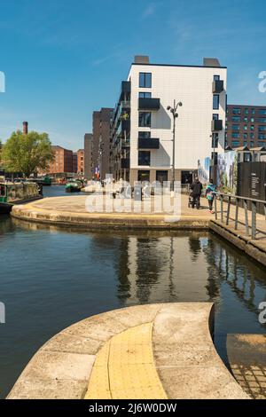 New Islington, un'area rigenerata di Manchester precedentemente associata ai mulini dell'industria del cotone. Foto Stock