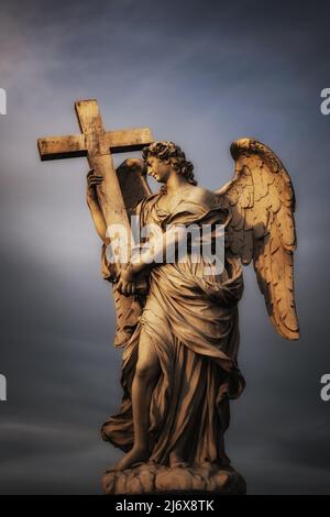 Palais Du Rosaire - Croce Da Tavolo Con Angelo In Resina E Pietra, 12 Cm, Statua Per Culto Cristiano, Made A Lourdes