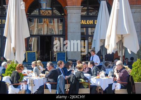 Chez Albert, ristorante a Place du Capitole, Tolosa Foto Stock