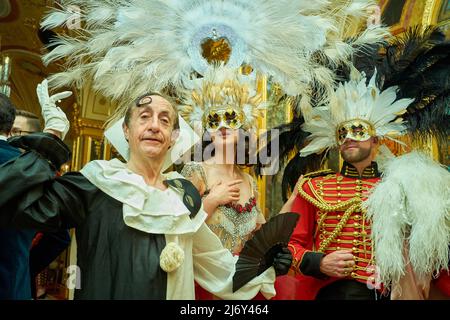 USO EDITORIALE SOLO la socialita Phillip Salon partecipa alla festa di lancio dei giovani amici di Save Venice al Ritz Hotel London, mentre la carità si espande ufficialmente nella capitale. Data foto: Mercoledì 4 maggio 2022. Foto Stock