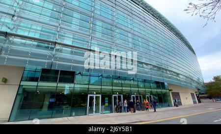 Famoso stadio AVIVA a Dublino vista aerea - DUBLINO, IRLANDA - 20 APRILE 2022 Foto Stock