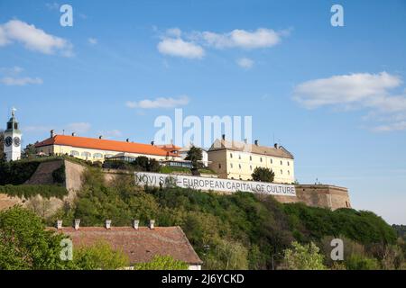 Foto della fortezza Novi Sad (Petrovaradin), uno dei monumenti più rappresentativi della Voivodina, famosa per il suo festival musicale, Exit, che si svolge Foto Stock