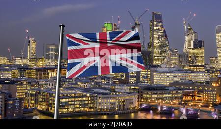 La bandiera dell'Unione, gli elettori si dirigono alle elezioni in tutto il Regno Unito, o Union Jack, è la bandiera nazionale del Regno Unito. Foto Stock