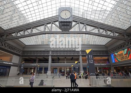 Daniel Patrick Moynihan Train Hall parte della Penn Station vicino al Madison Square Garden Foto Stock