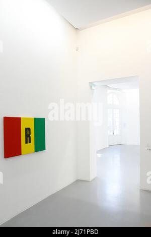 Francia. Vaucluse (84). Avignon.sulle pareti delle residenze che ospitano la collezione d'arte contemporanea sono appese opere di Jean-Michel Basquiat, Sol Lew Foto Stock